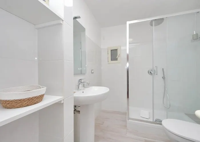 Spacious Prati Near Vatican & Tiber Rom